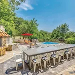 Amazing In With Swimming Pool