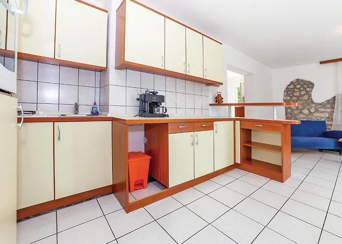 Gorgeous In アパート Grižane