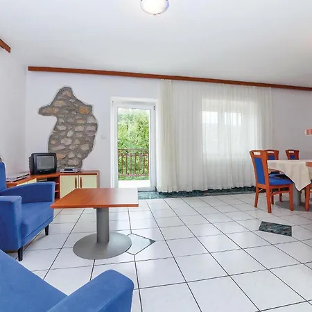 Gorgeous In Apartment Grižane