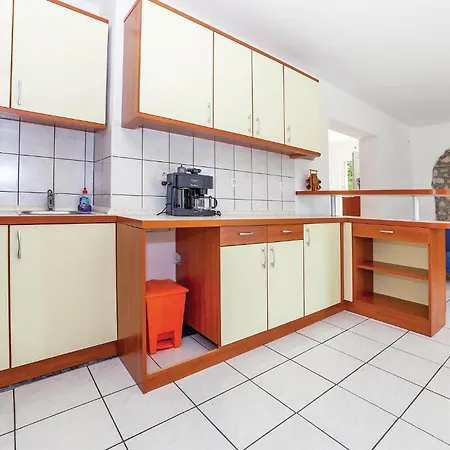 Gorgeous In Apartment Grižane